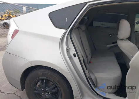 2013 Toyota Prius Two z USA, uszkodzony, nr VIN JTDKN3DUXD5651265